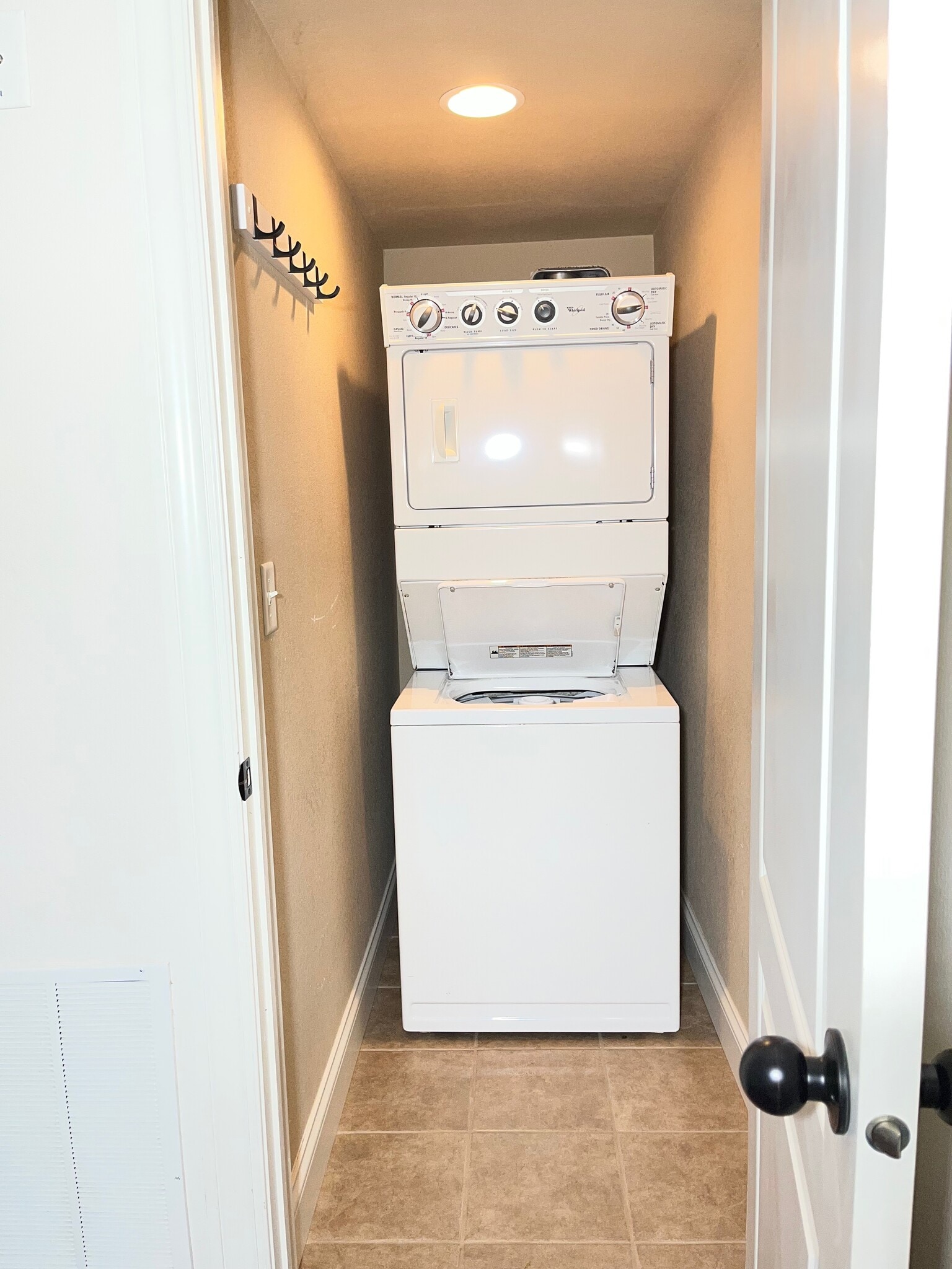 In-unit laundry - 126 Grandview Court