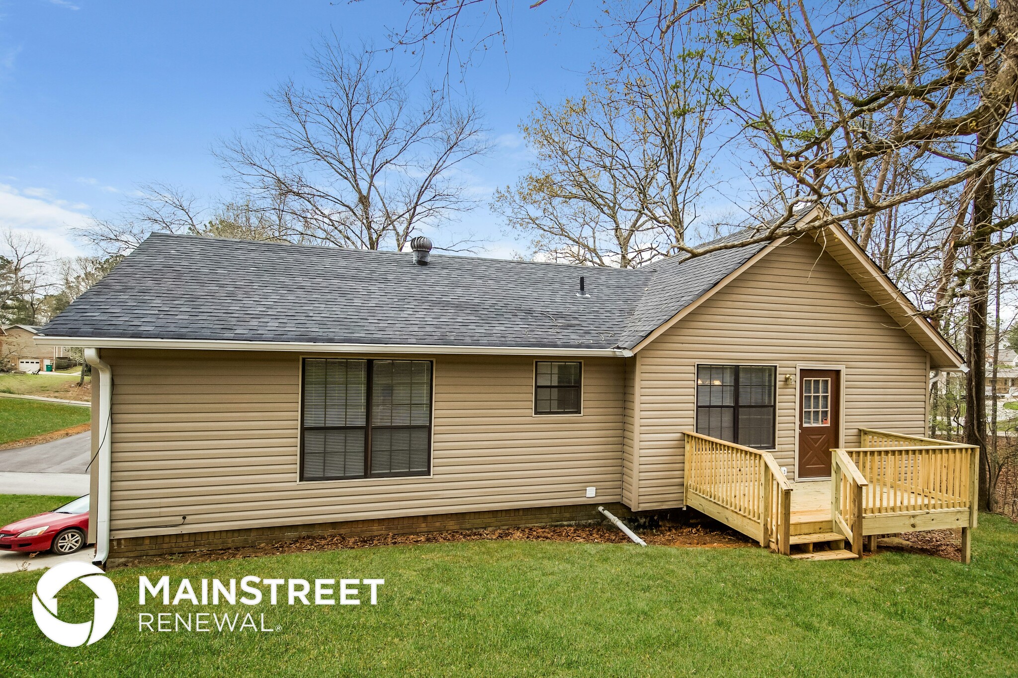 Building Photo - 21264 Royal Dr