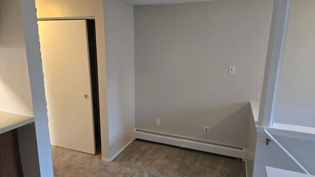 Building Photo - 1842 Canyon Blvd