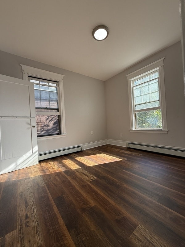 Building Photo - 898 Myrtle Ave