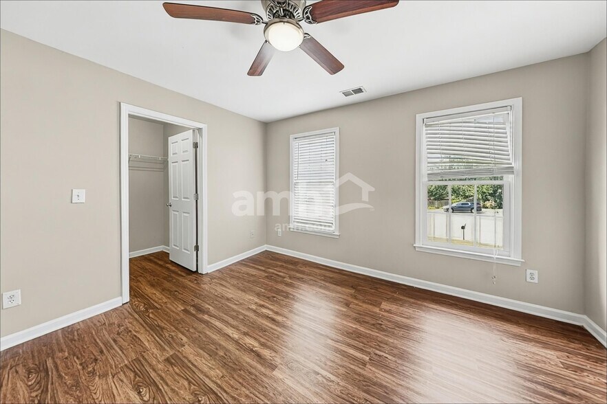 Building Photo - 4524 Kingsgate Ct NW