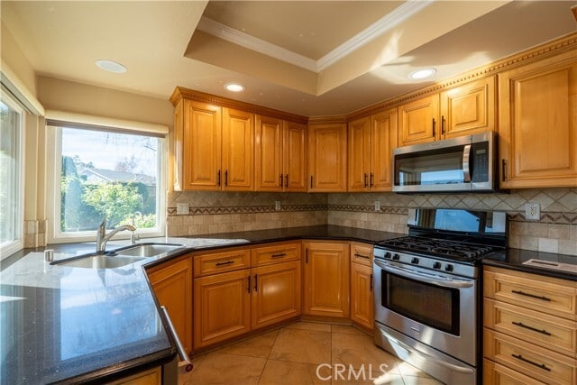 Building Photo - 23640 Vía Calma