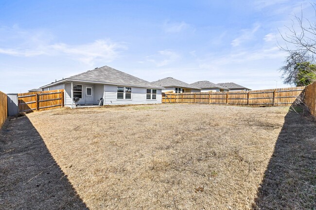 Building Photo - 4906 Karen Grn Dr