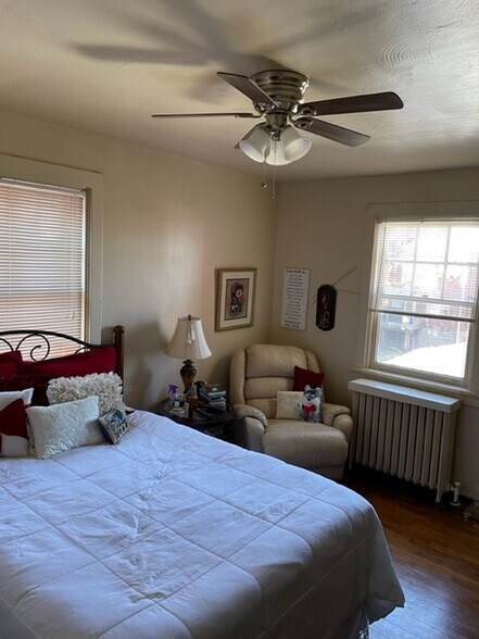 Building Photo - 6637 Dalzell Plz