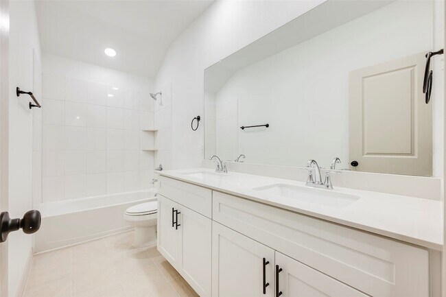 Building Photo - 5232 Springlake Pkwy