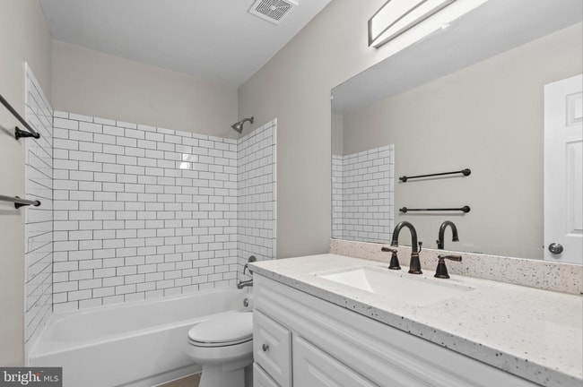 Building Photo - 328 Moseby Ct