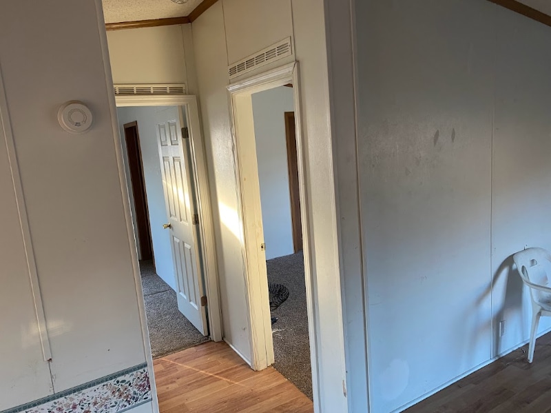 Building Photo - 484 Shekinah Ln