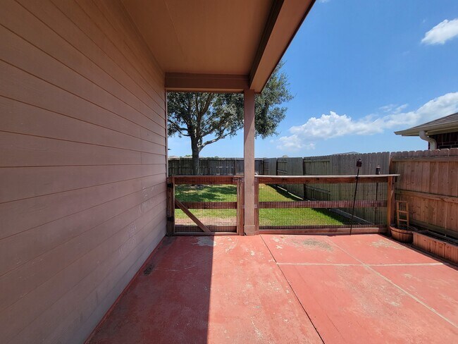 Building Photo - 6511 Canyon Mist Ln