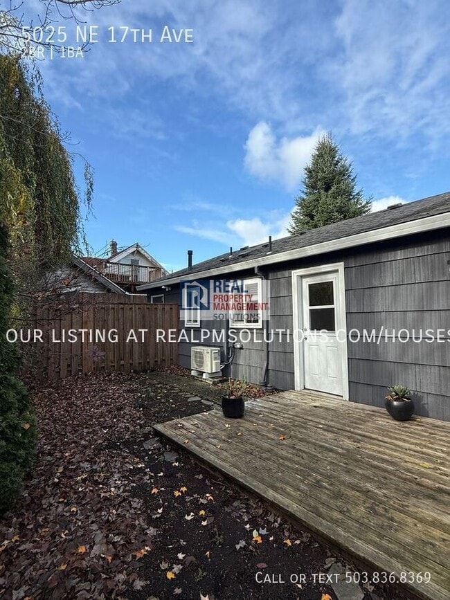 Building Photo - 5025 NE 17th Ave