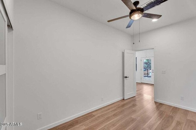 Building Photo - 1306 E Fillmore St