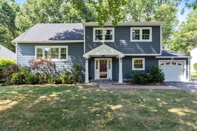 Building Photo - 27 Glenbrook Rd