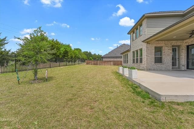 Building Photo - 1014 Paradise Ln