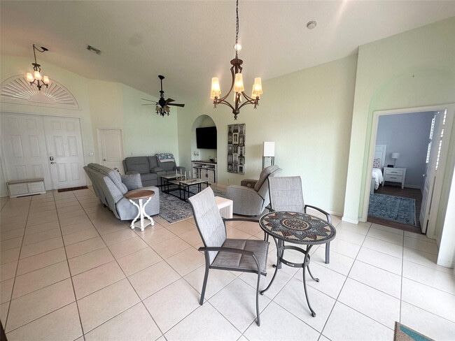 Building Photo - 6028 Santa Margarito Dr