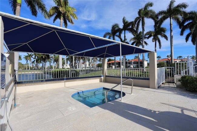 Building Photo - 6050 Bahia Del Mar Cir