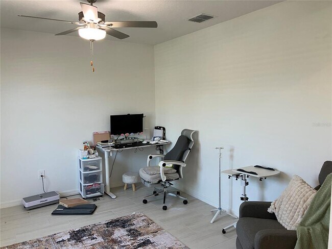 Building Photo - 13259 Palmerston Rd