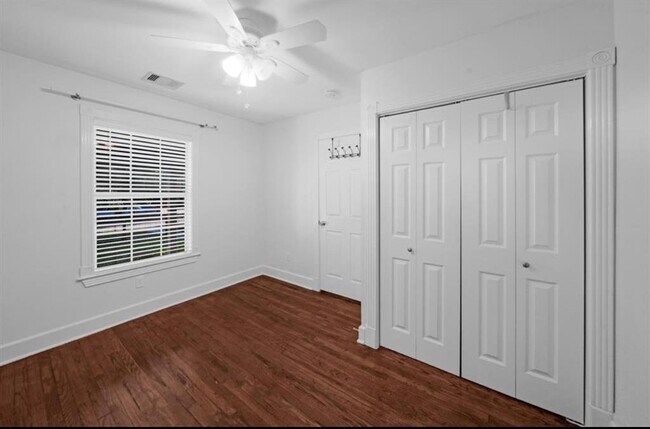 Building Photo - 7310 Moss Rose St
