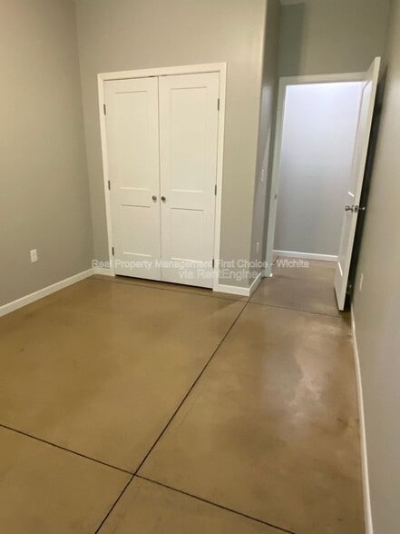 Building Photo - 1813 N Madison Ave