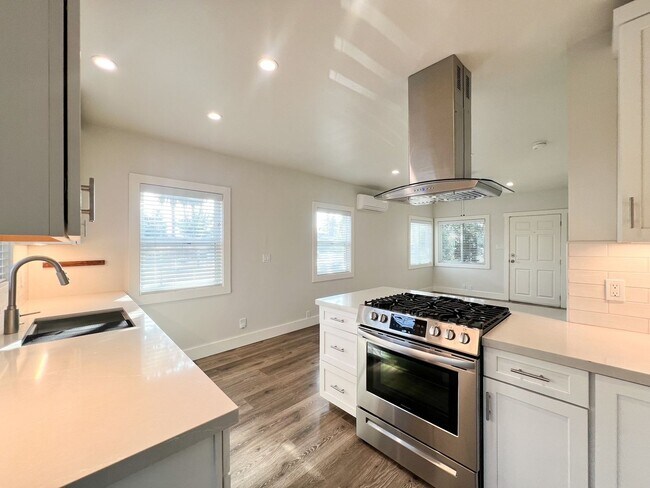 Building Photo - Yajome, 2100-2118*