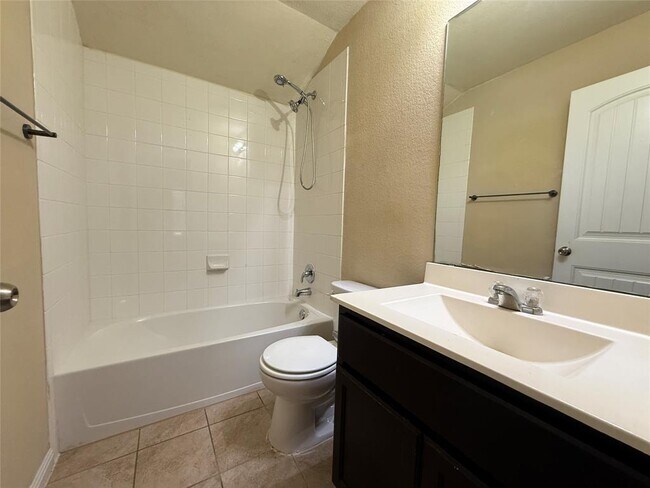 Building Photo - 11112 Dawes Pl