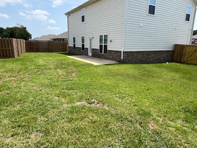 Building Photo - 1610 Ari Ave