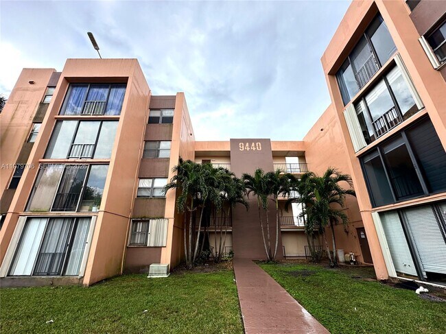 Building Photo - 9440 W Flagler St