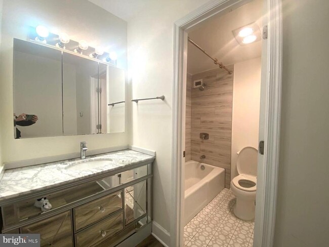 Building Photo - 3705 S George Mason Dr