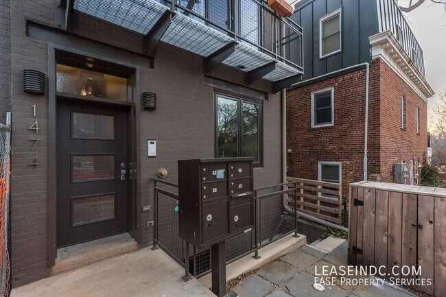 Building Photo - 1474 Belmont St NW
