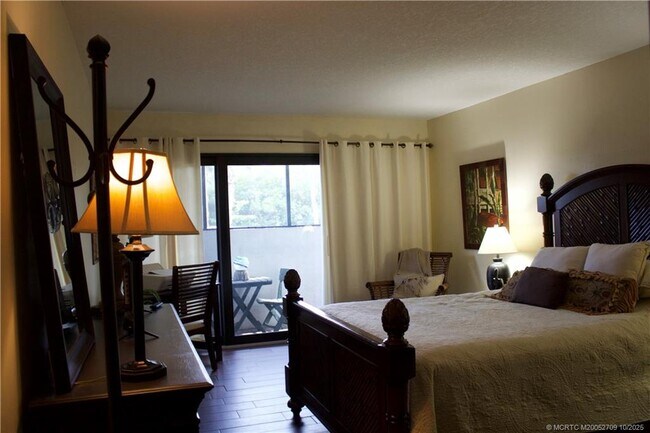 Building Photo - 3792 NE Ocean Blvd