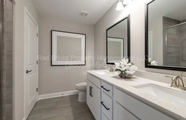 Building Photo - 19016 Yellow Birch Dr