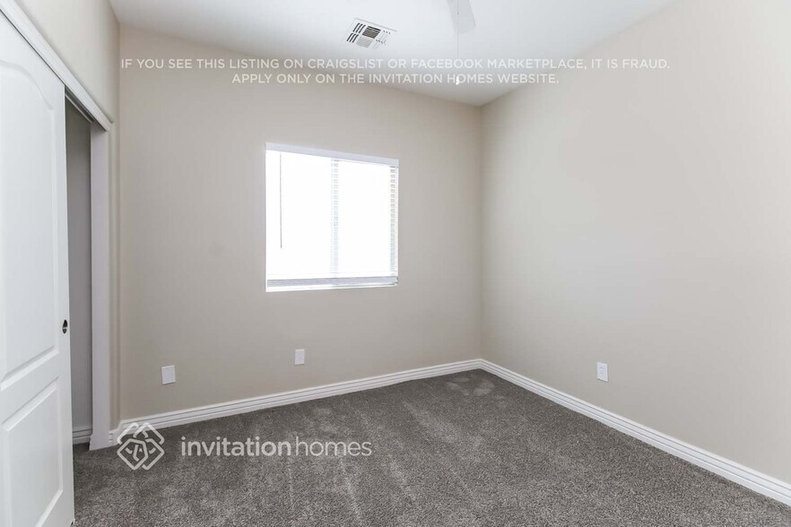 Building Photo - 254 S Aaron