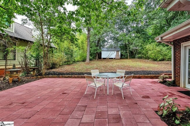 Building Photo - 10 Buist Ave