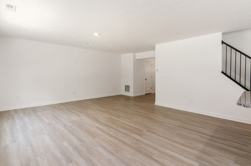 Building Photo - 2808 Horsham Dr