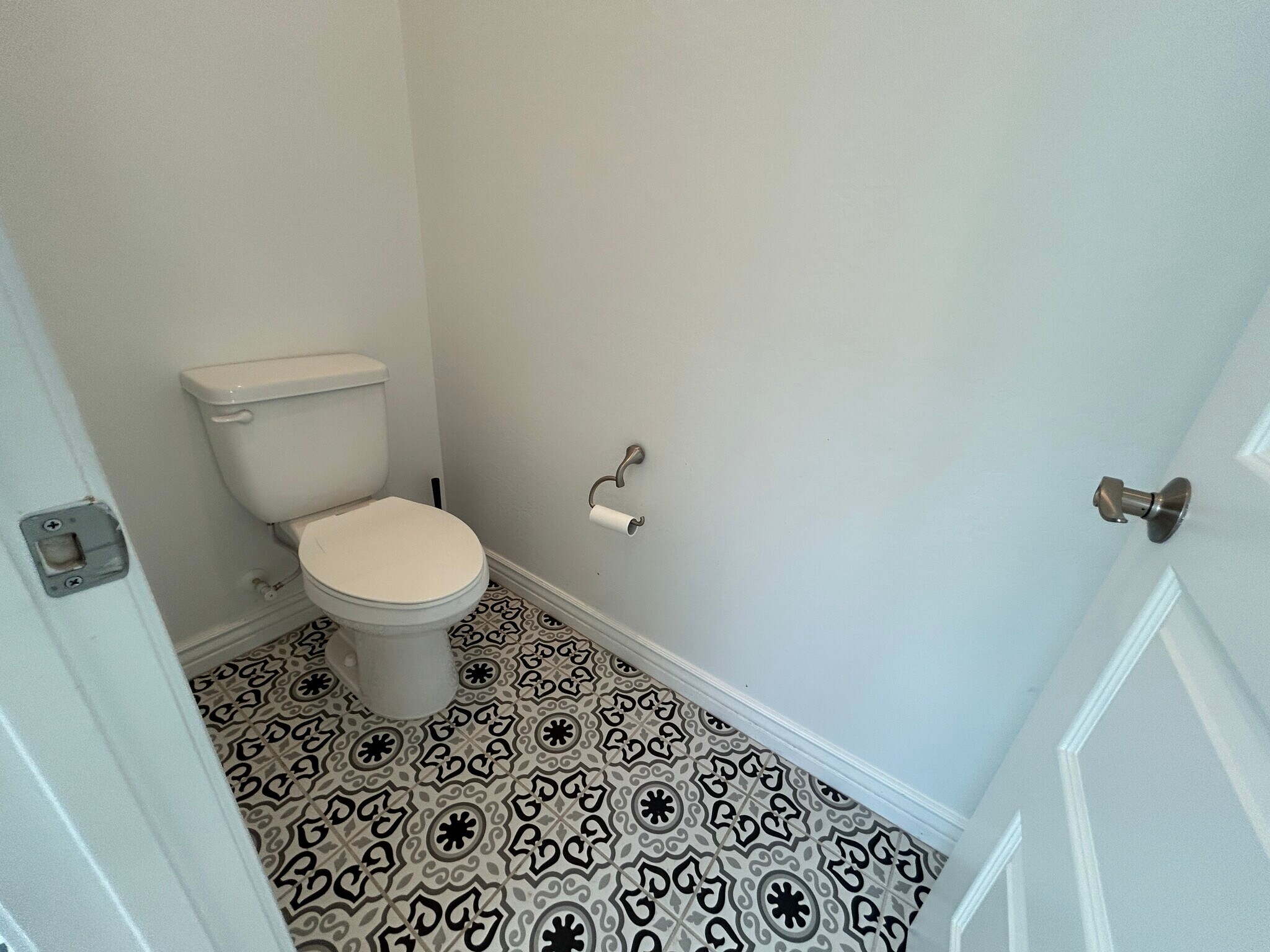 Building Photo - 8731 W Wagon Wheel Dr