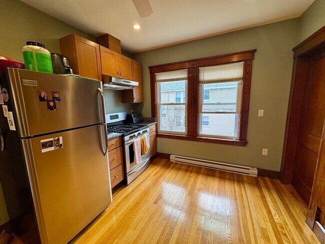 Building Photo - 141 Walworth St