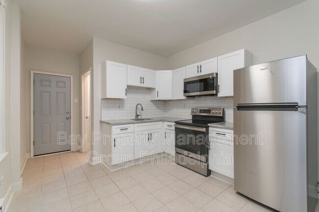 Primary Photo - 725 W Luzerne St