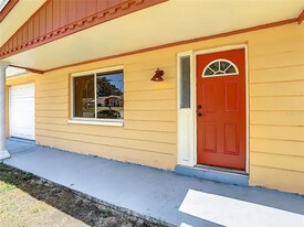 Building Photo - 4239 Ridgefield Ave