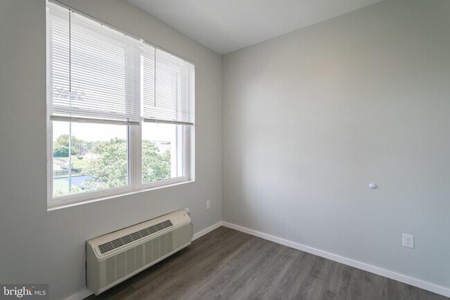 Building Photo - 4124 Haverford Ave