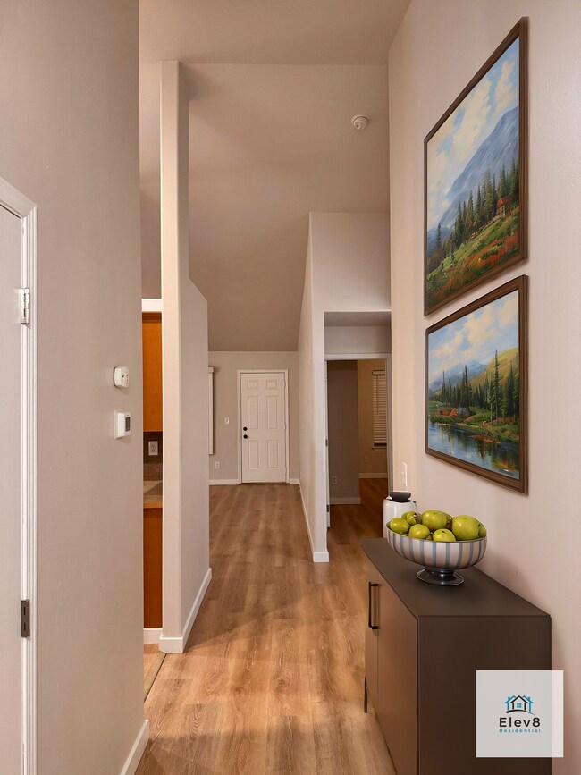 Building Photo - Modern Duplex Living in South Hill – Welco...