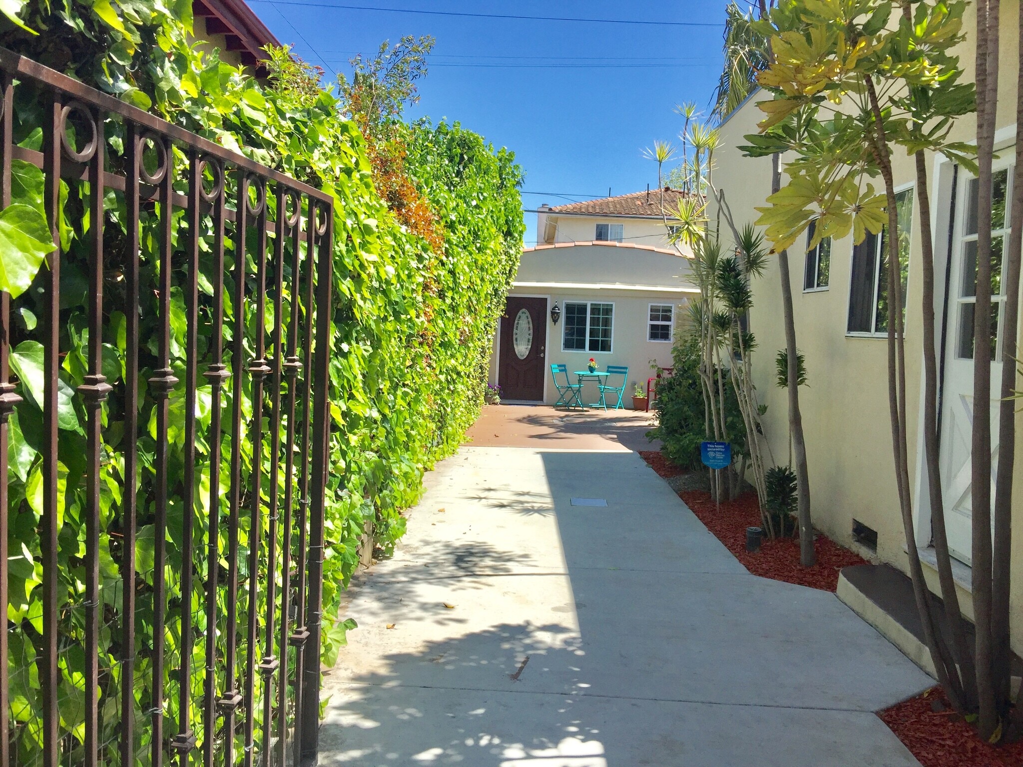 Fated entry - 1348 S Curson Ave
