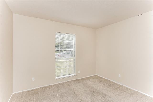 Building Photo - 9426 Rolling Rock Ln