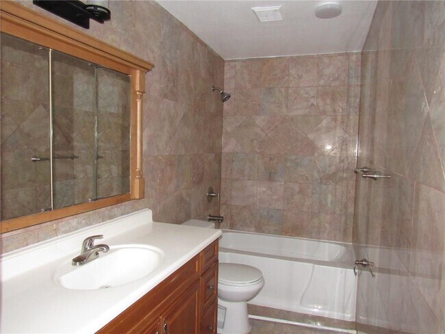 Building Photo - 2107 Deer Creek Trail