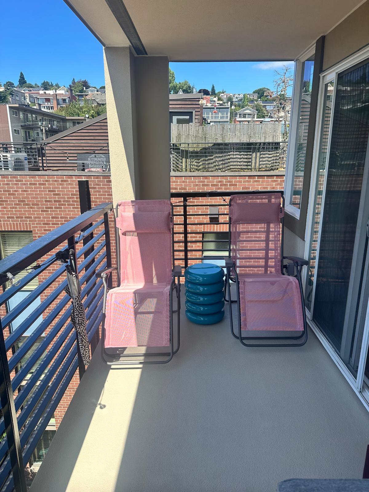 Balcony - 626 4th Ave W