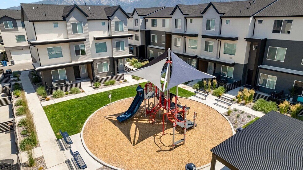 Building Photo - 1128 W 310 S