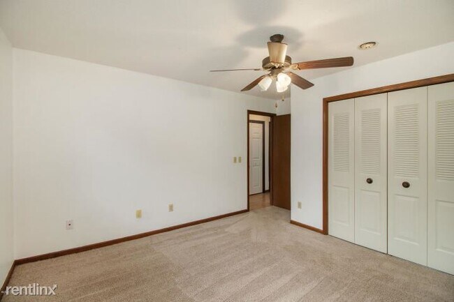 Building Photo - 2 br, 1 bath  - 2949 Danford Creek Dr Apt 3