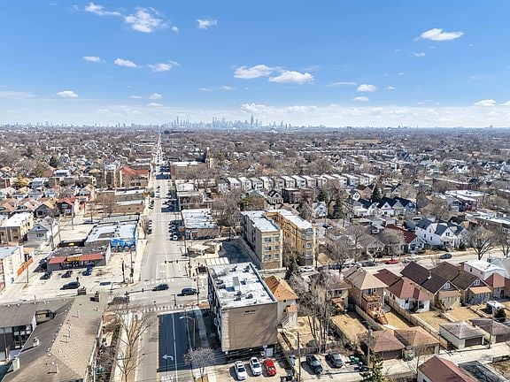 Building Photo - 7 Division St