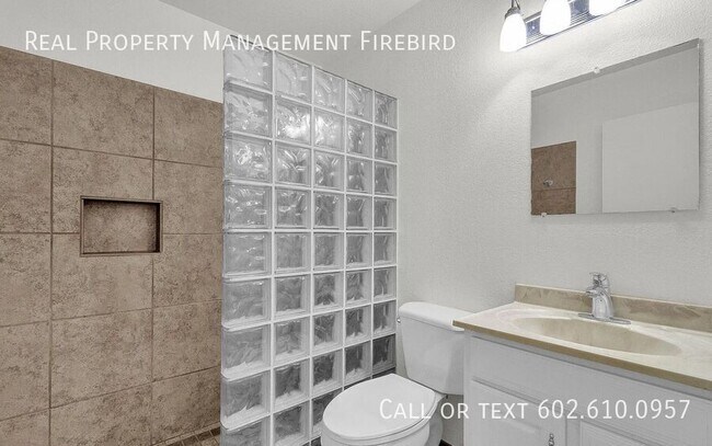 Building Photo - 5216 E Half Moon Dr
