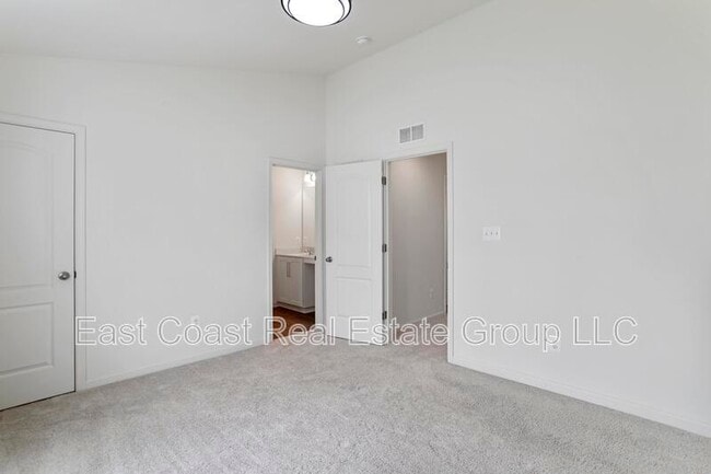 Building Photo - 40 Clifton Mnr