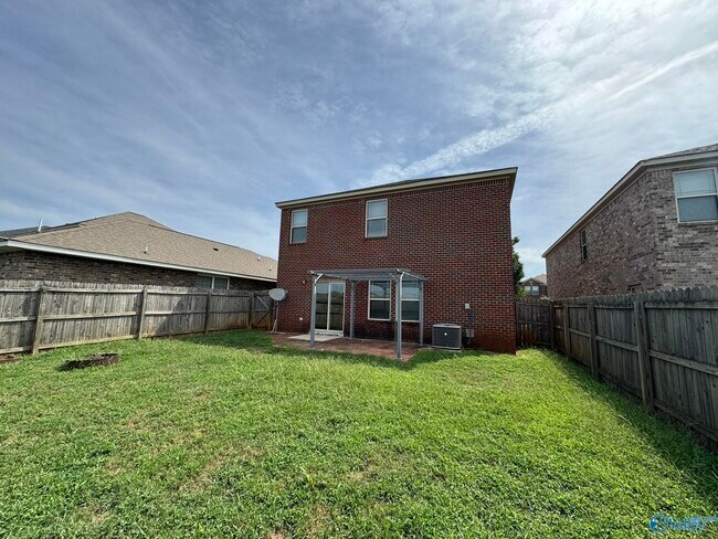 Building Photo - 114 Pitts Griffin Drive
