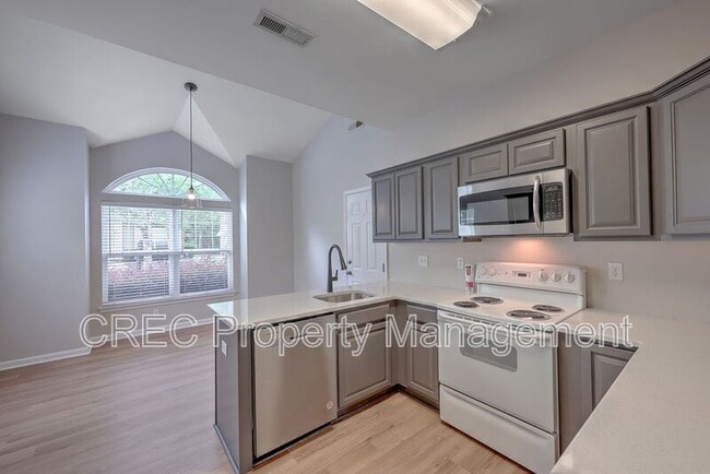 Building Photo - 184 Grand Oaks Dr