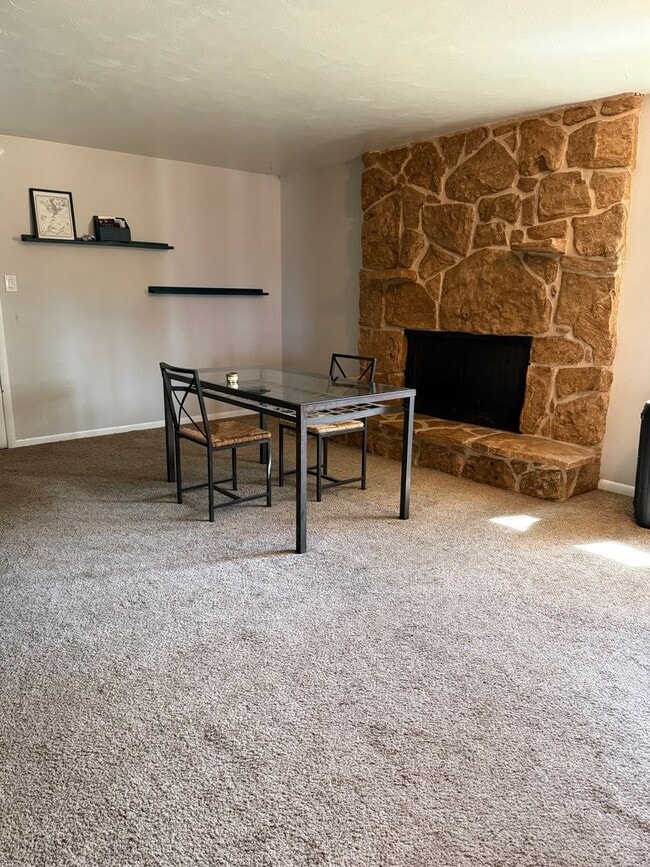 Building Photo - Charming Arvada Ranch